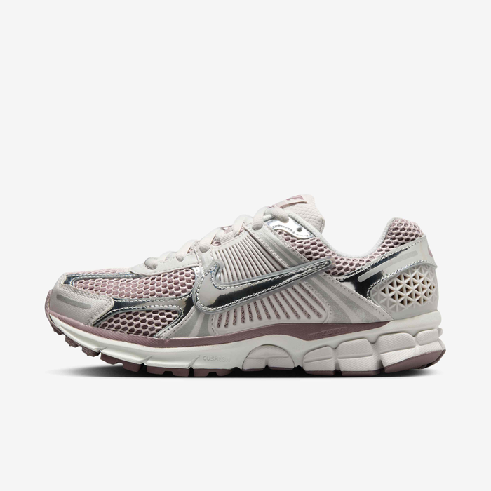 Nike Zoom Vomero 5 Metallic Silver Platinum Violet Sneaker