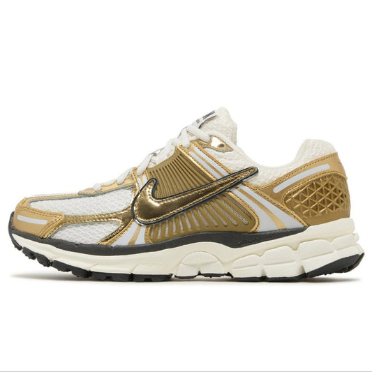 Nike Zoom Vomero 5 Metallic Gold Sneaker