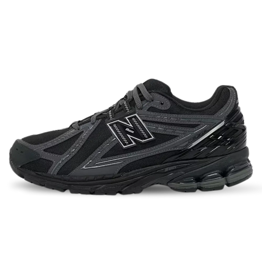 New Balance 1906 Black Sneaker