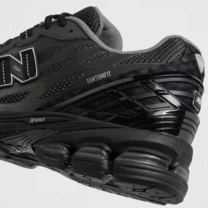 New Balance 1906 Grau/Schwarz Sneaker