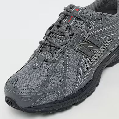 New Balance 1906 Grau Sneaker