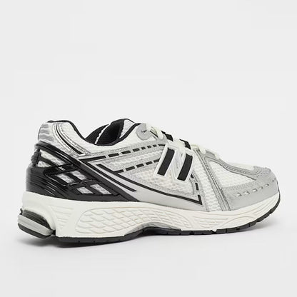 New Balance 1906 Silber/Weiß Sneaker