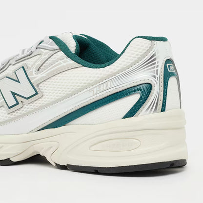 New Balance 740 Beige/Grün Sneaker