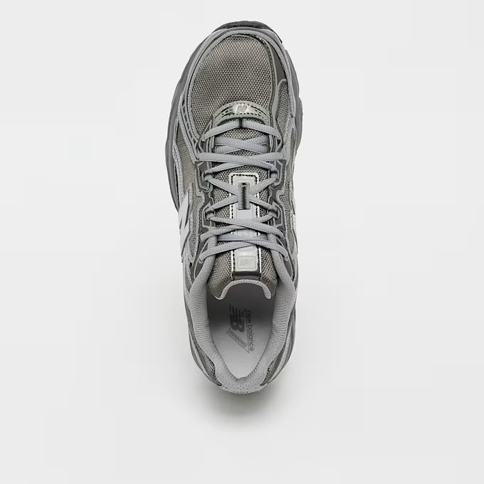 New Balance 740 Grau Sneaker