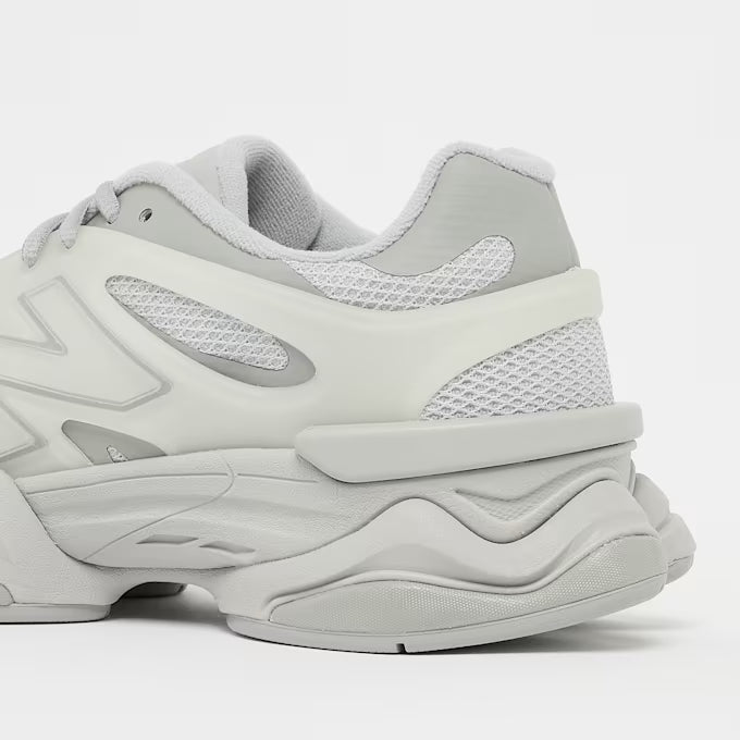 New Balance 9060 Beige/Grau Sneaker