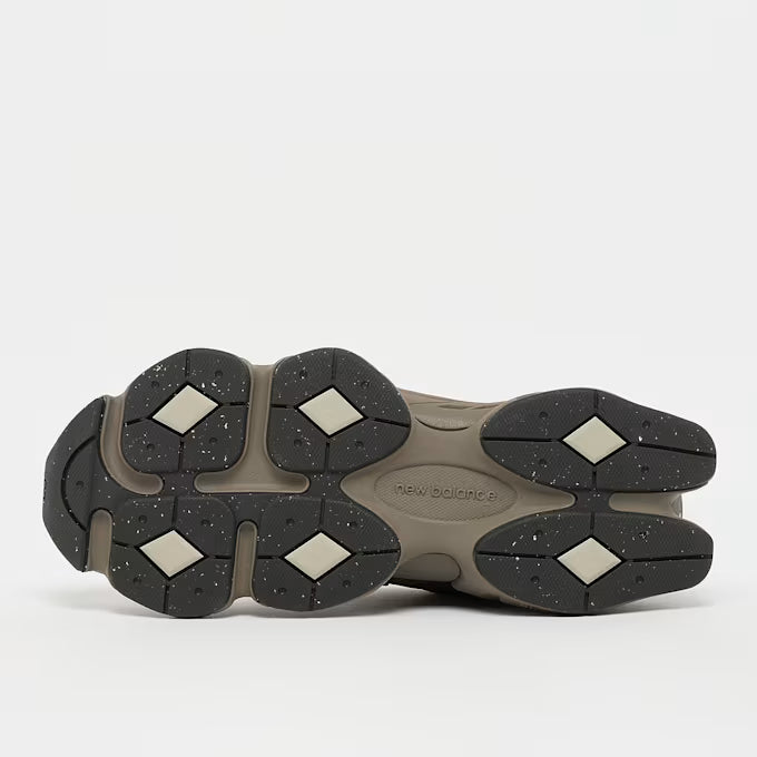 New Balance 9060 Braun Sneaker