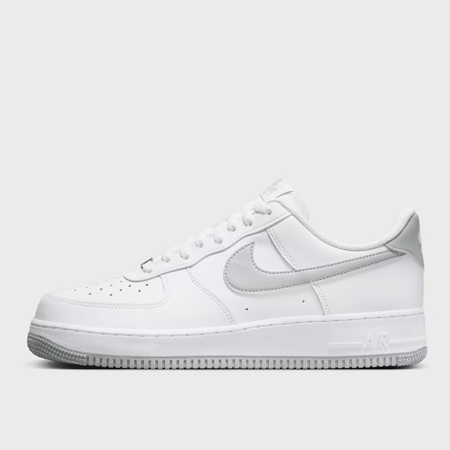 Nike Air Force 1 07 LV8 Herren Weiß Sneaker