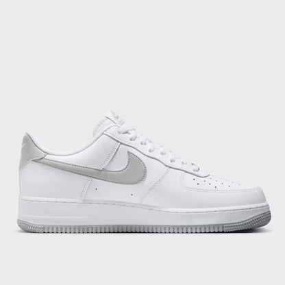Nike Air Force 1 07 LV8 Herren Weiß Sneaker