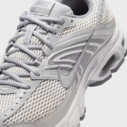 Nike Air Max Moto 2K Herren Grau Sneaker