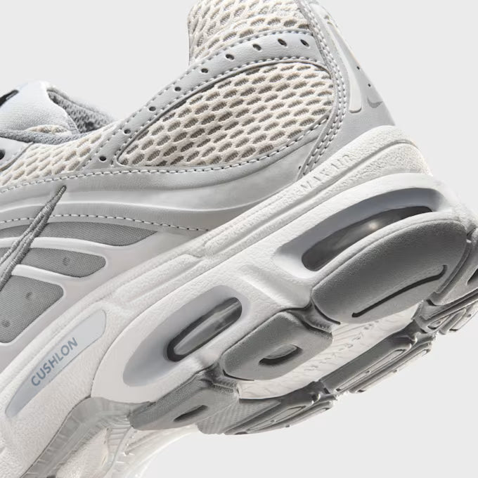 Nike Air Max Moto 2K Herren Grau Sneaker